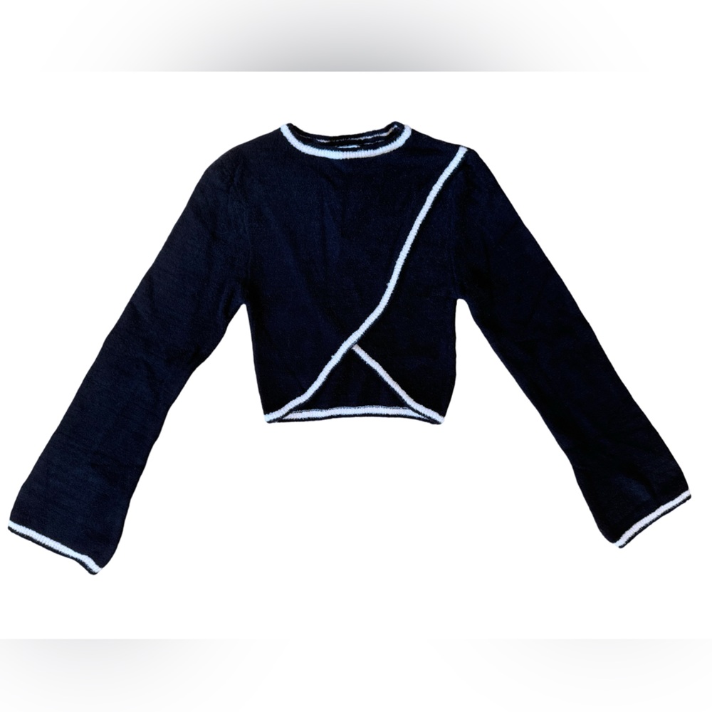 Danskin Women's Black and Cream White Longsleeve Top